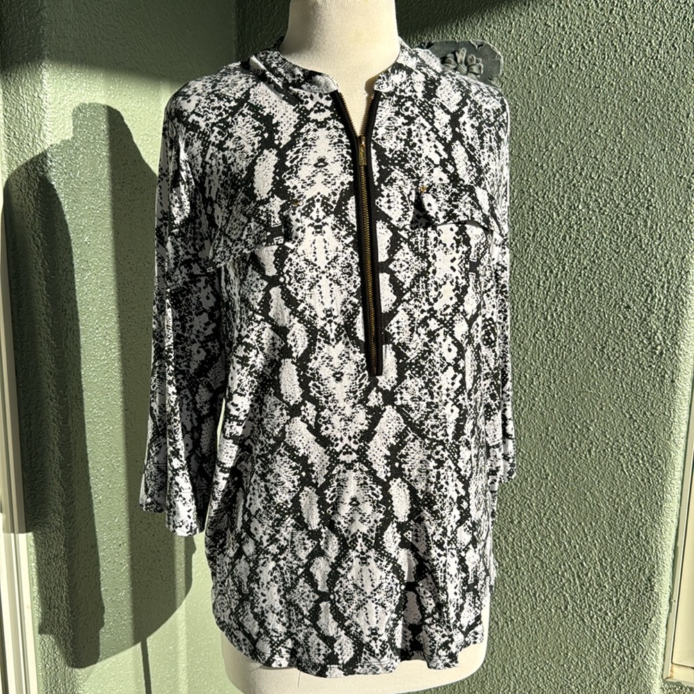 Calvin Klein Pull Over Partial Front Zip Stylized… - image 1